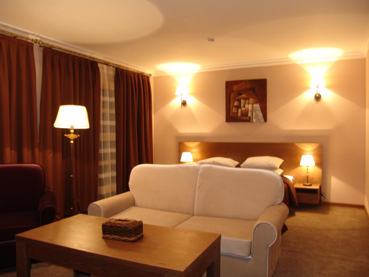 Sheki Olimpiya Hotel & Resort ภายนอก รูปภาพ