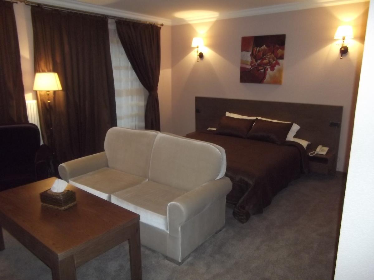 Sheki Olimpiya Hotel & Resort ภายนอก รูปภาพ