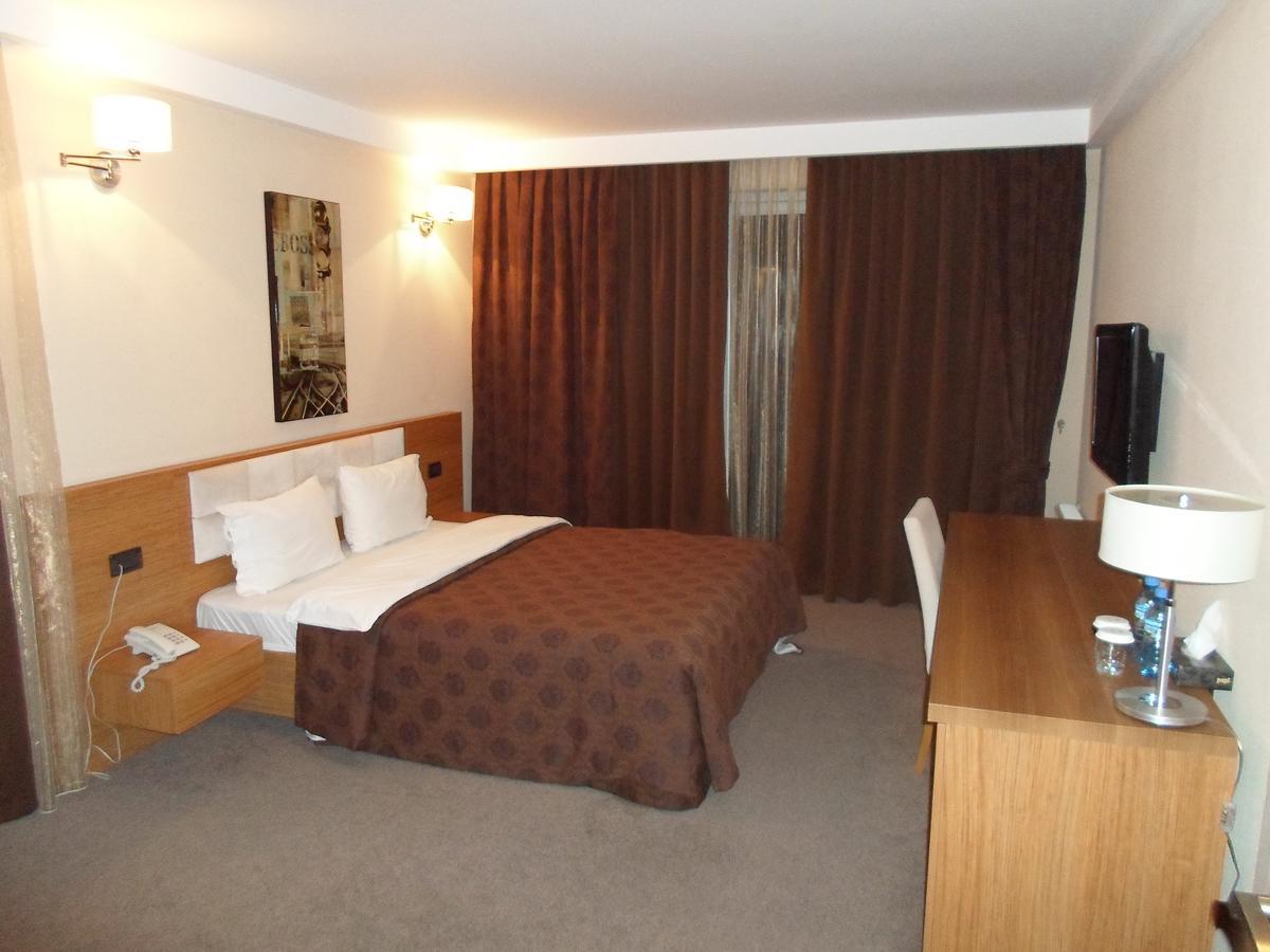 Sheki Olimpiya Hotel & Resort ภายนอก รูปภาพ