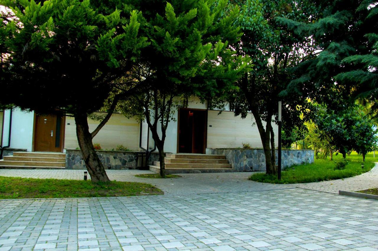 Sheki Olimpiya Hotel & Resort ภายนอก รูปภาพ